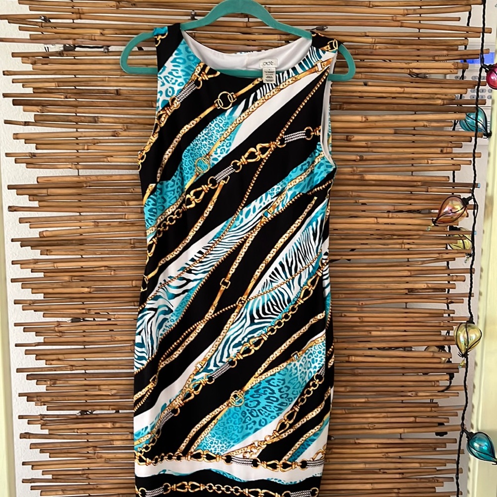 Cache dress multicolor. Very elegant